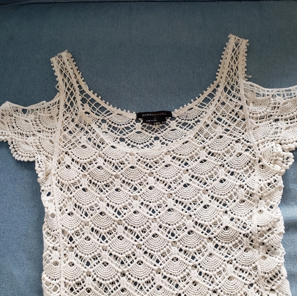 🏝 BCBG Max Azria cute white cotton top size S/M - Picture 5 of 6